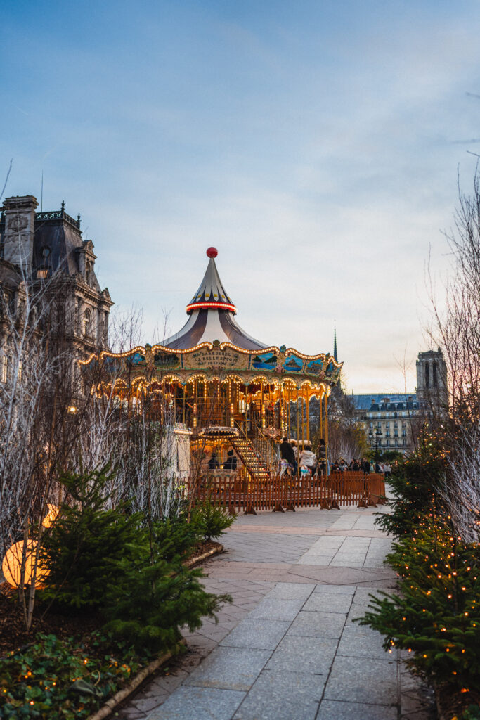 hotel de ville christmas village