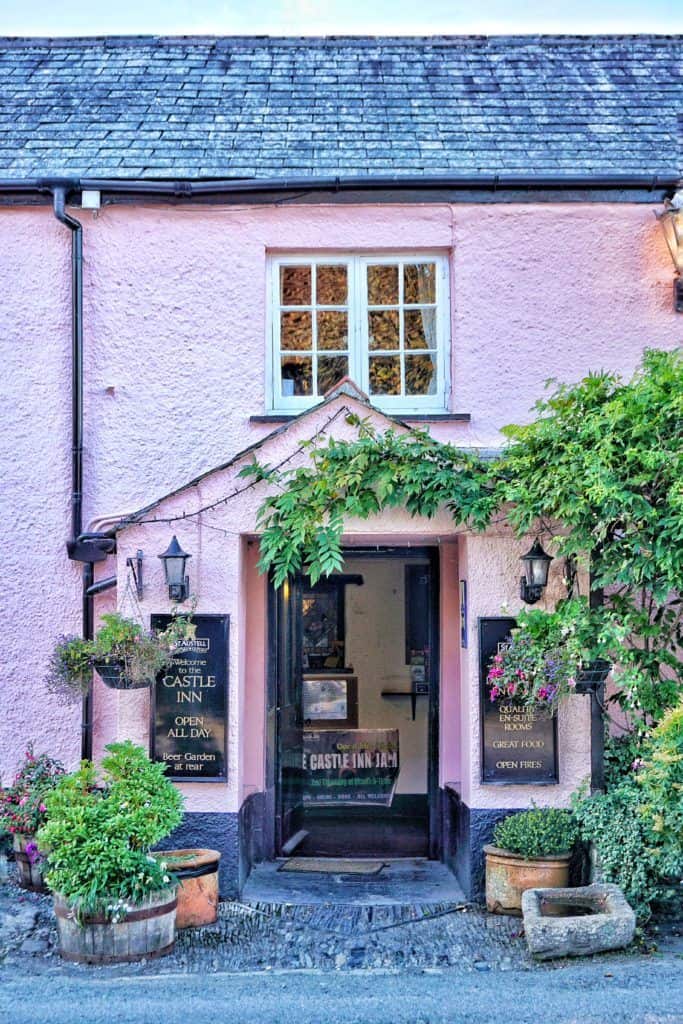 guide to lydford pub