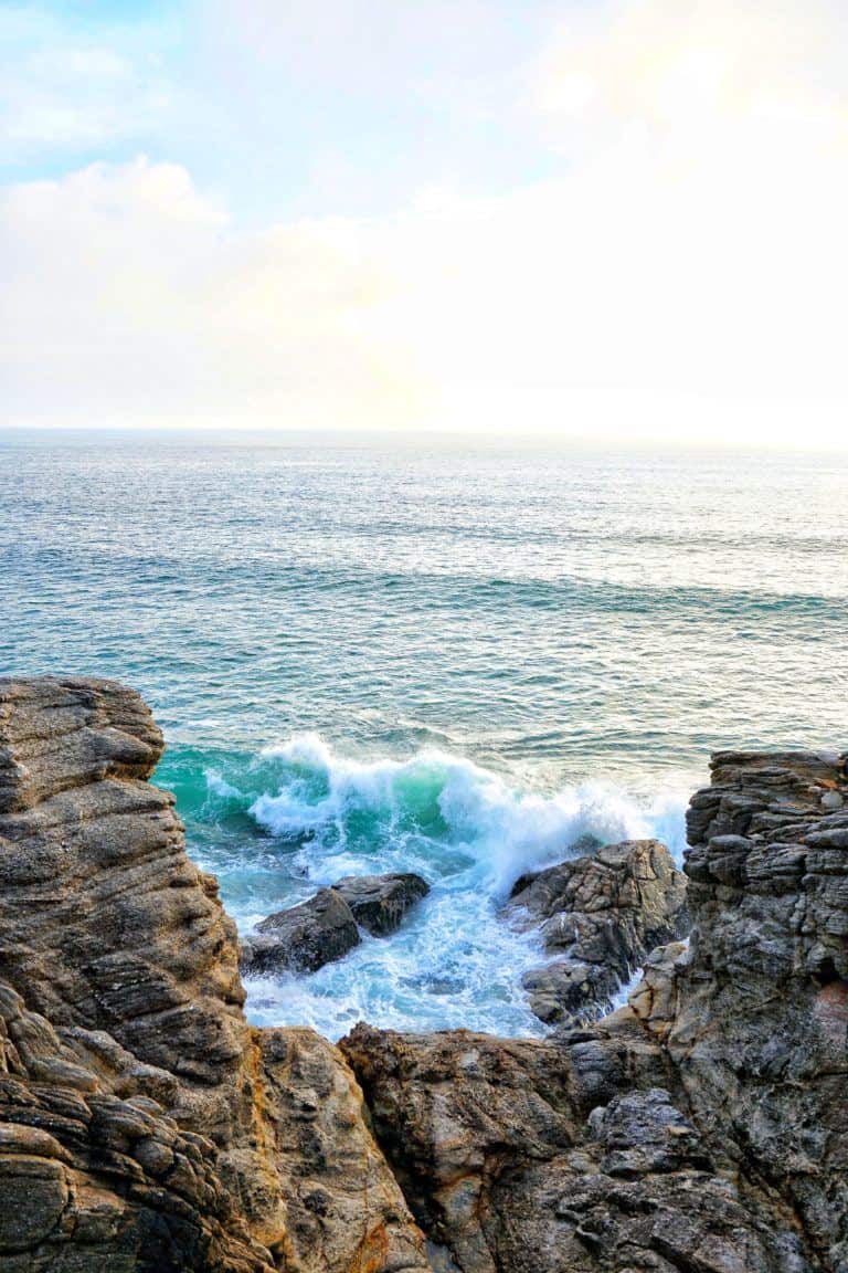 presqu'ile de quiberon côte sauvage brittany france