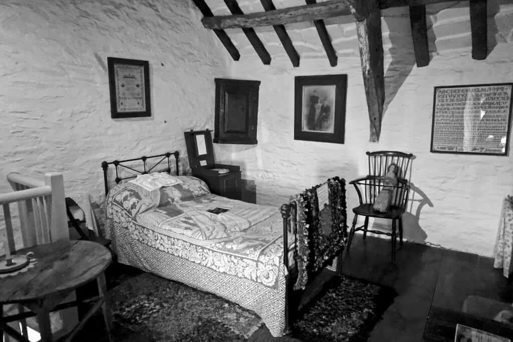 tintagel old post office north bedroom