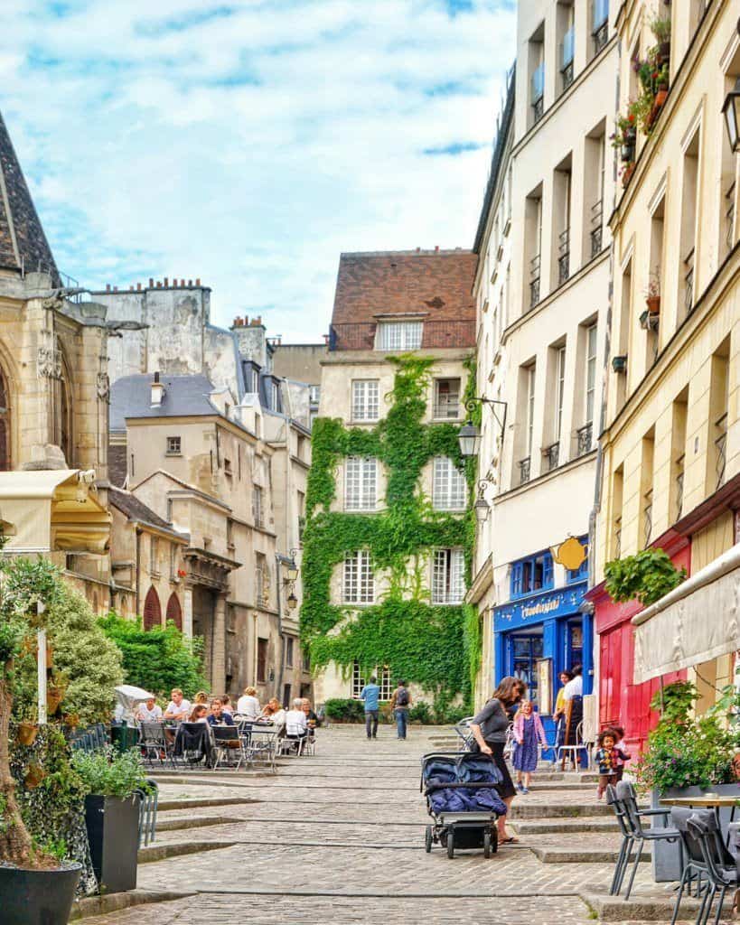 Rue des Barres, Paris, France: A Guide to finding the prettiest streets in the city of Love (including Rue Cremieux, Rue des Barres, Rue Nicolas Flamel) and more!