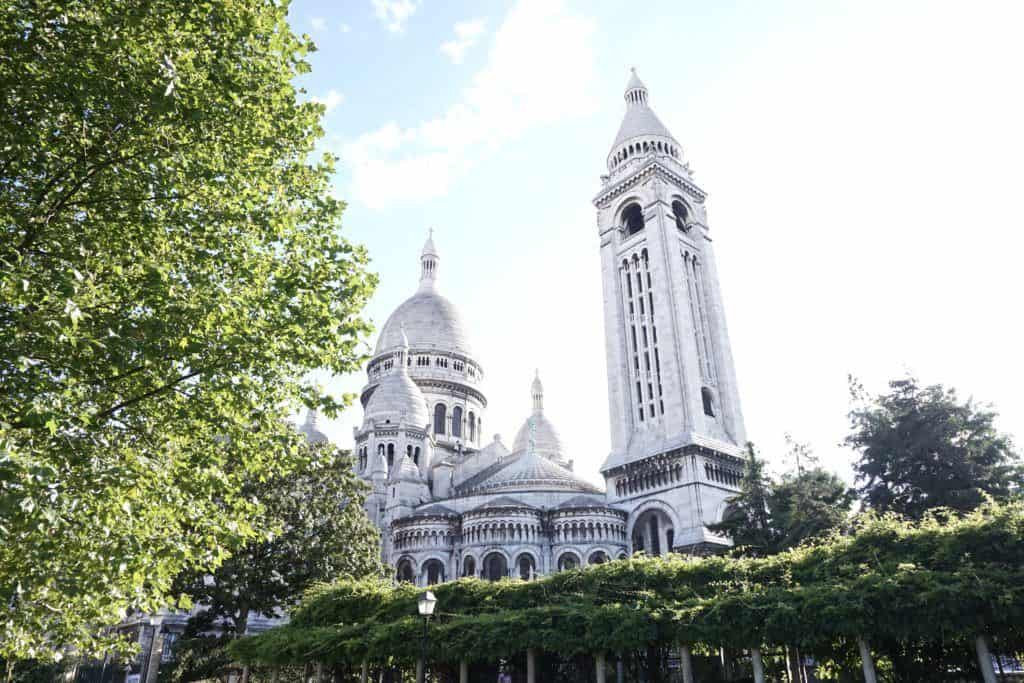 unusual places to see the sacre coeur in paris