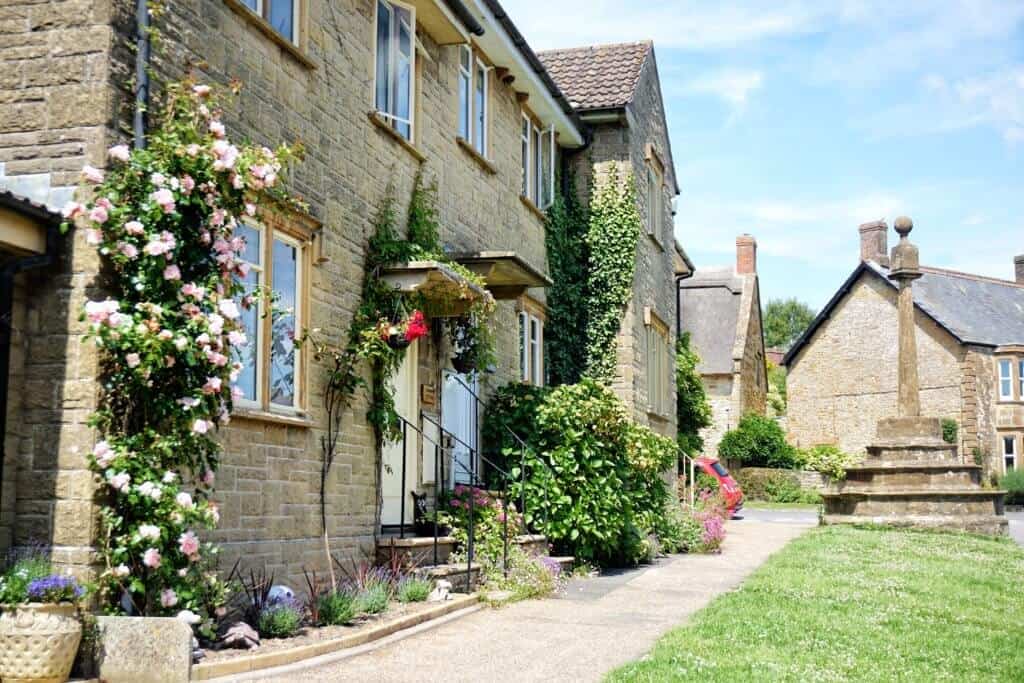 House Façades, Hinton St George, Somerset, England (things to see, do and visit)