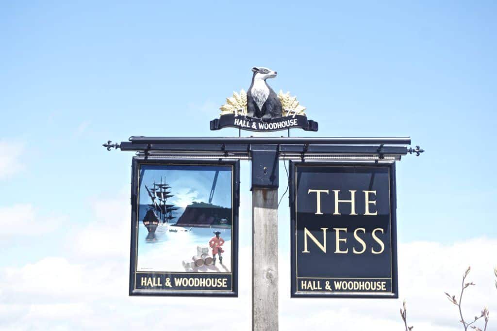 Guide to Shaldon, Devon, England, the ness pub