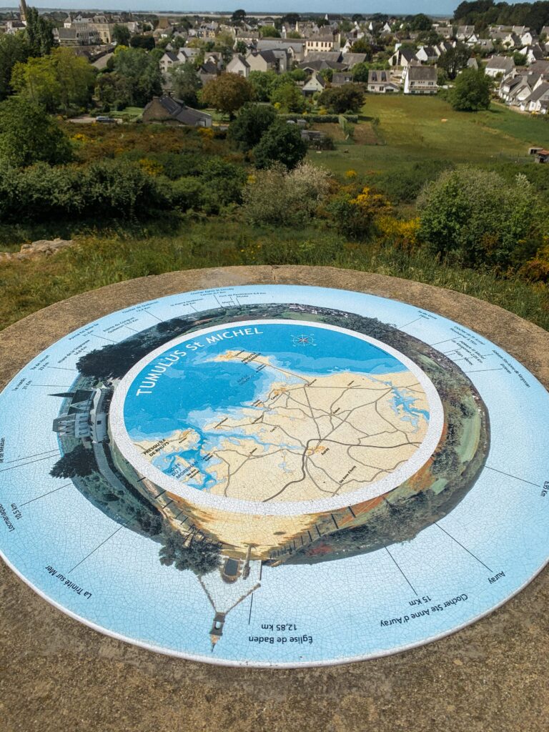 map at the top of saint michel tumulus