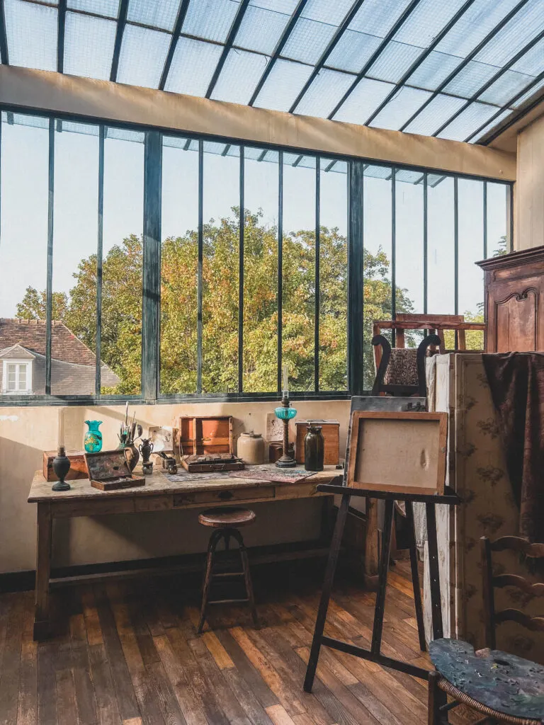 Musée de Montmartre: A peek at Renoir's home in the 18th | solosophie