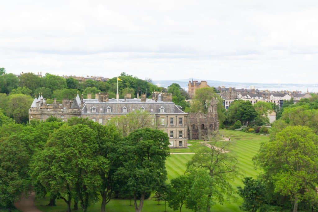 Best Castles in Edinburgh, Scotland: holyrood palace