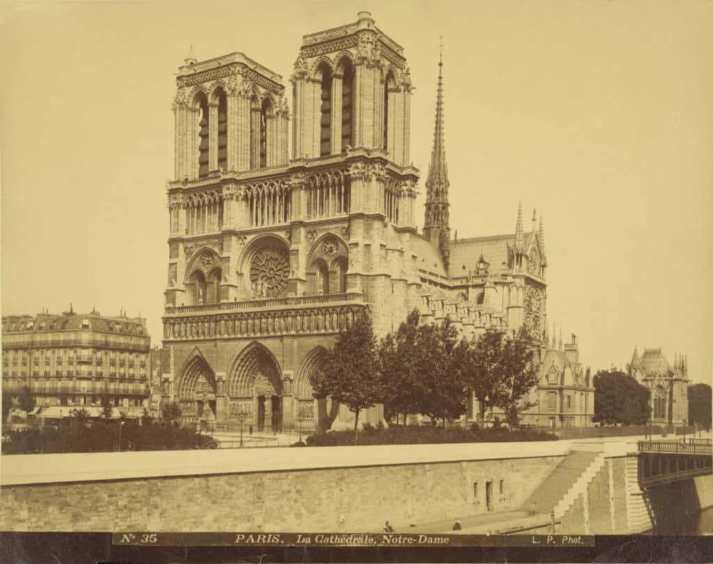 Vintage Paris Postcards: Notre Dame