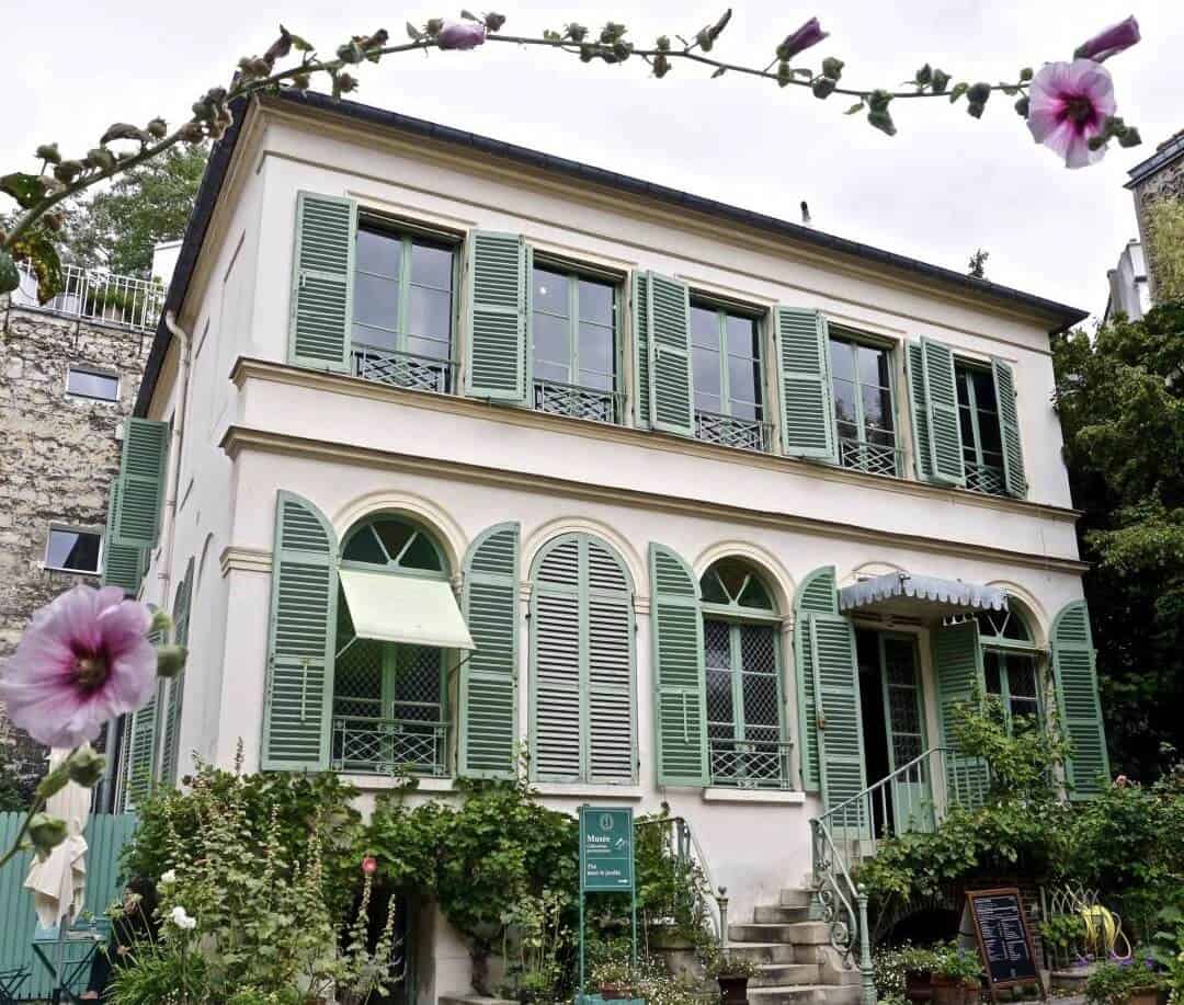 an-insider-s-guide-to-the-best-of-paris-9th-arrondissement-solosophie