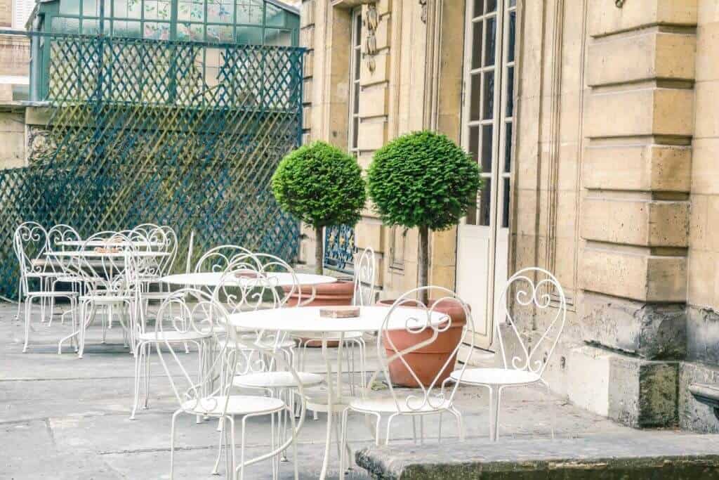 Visiting a cute house museum (former 'Hôtel Particulier') in Versailles, France- easy day trip from Paris.