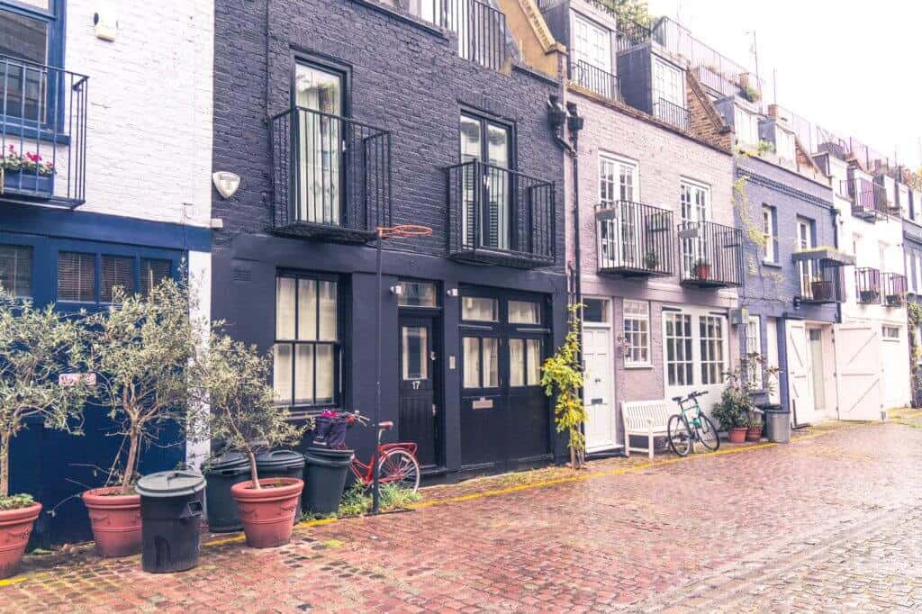 Meandering the mews streets of London: St Lukes Mews, London, England