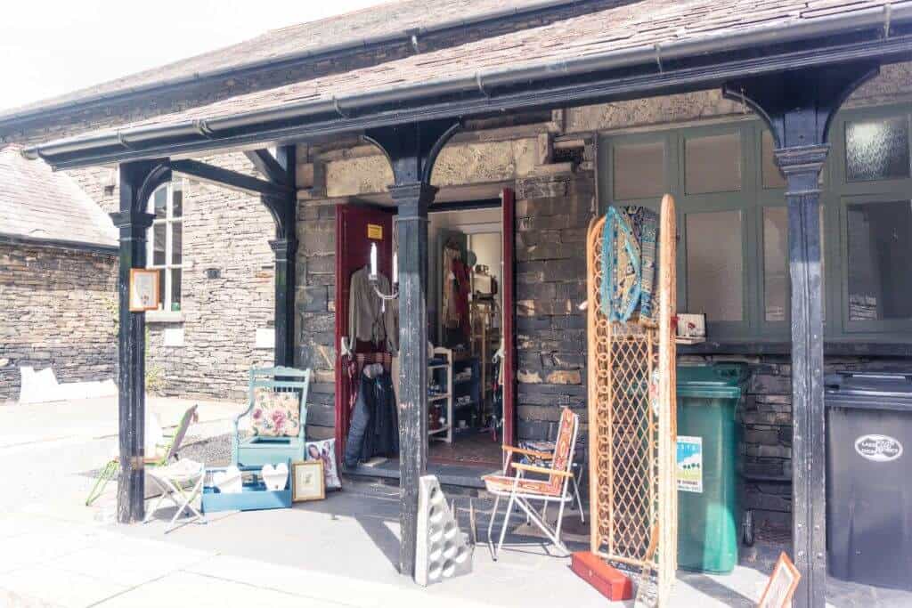 A quick guide to Coniston Water: things to do, where to go and all the attractions you should see! The third largest body of water in the Lake District, Cumbria, England: