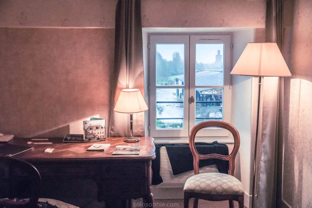 Château des Monthairons: a stay in a French château near Verdun, Meuse, France: bedroom