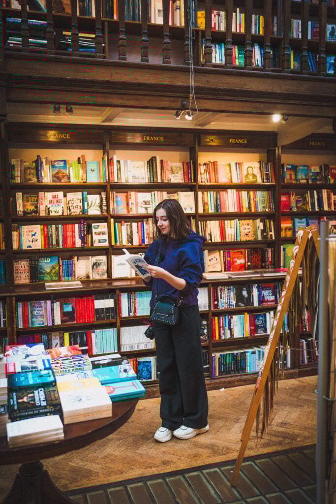sophie nadeau in daunt books london