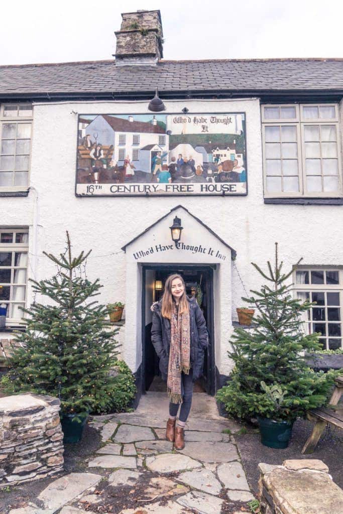 the who'd have thought it inn: A visit to a little 16th-Century pub near Yelverton, Devon, England. The Who'd Have Thought It Inn, Milton Combe!