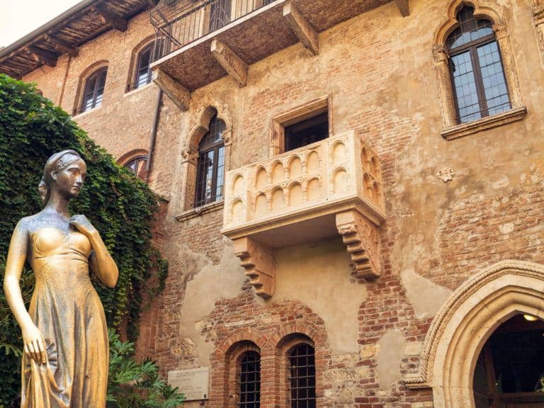 A Guide to the 10+ Best Things to do in Verona, Italy | solosophie