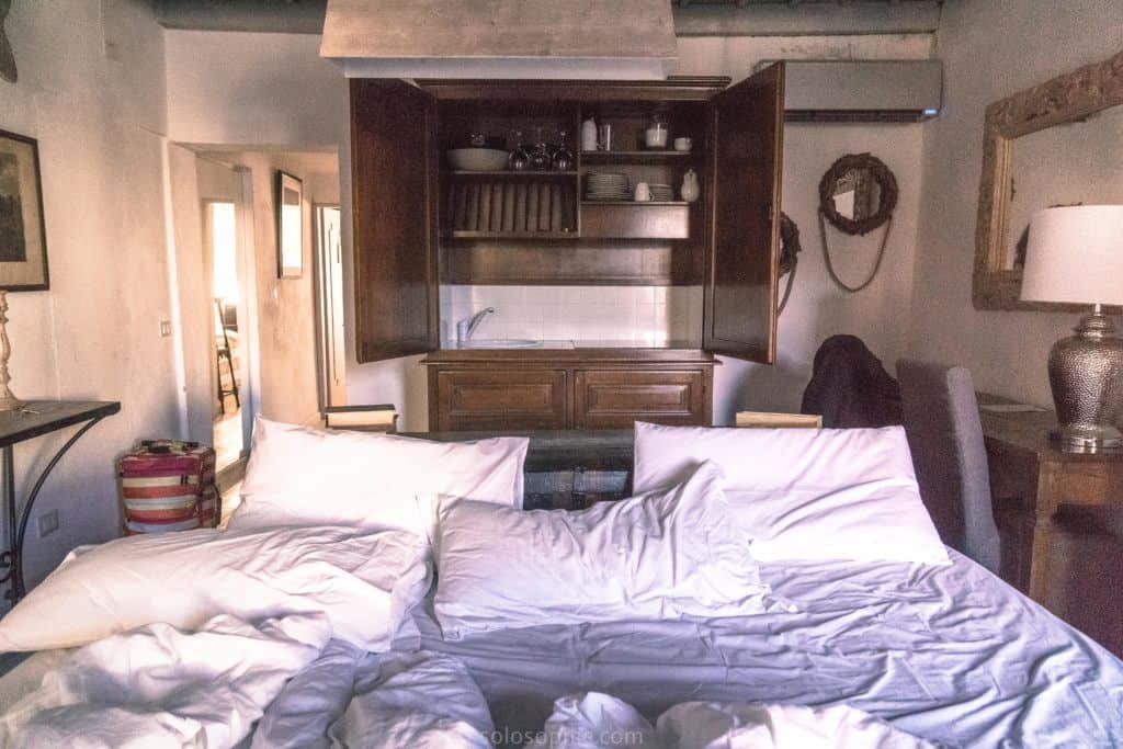 Le Stanze del Cardinale Review, Pavia Hotel and B&B accommodation, Lombardy, Northern Italy: bed