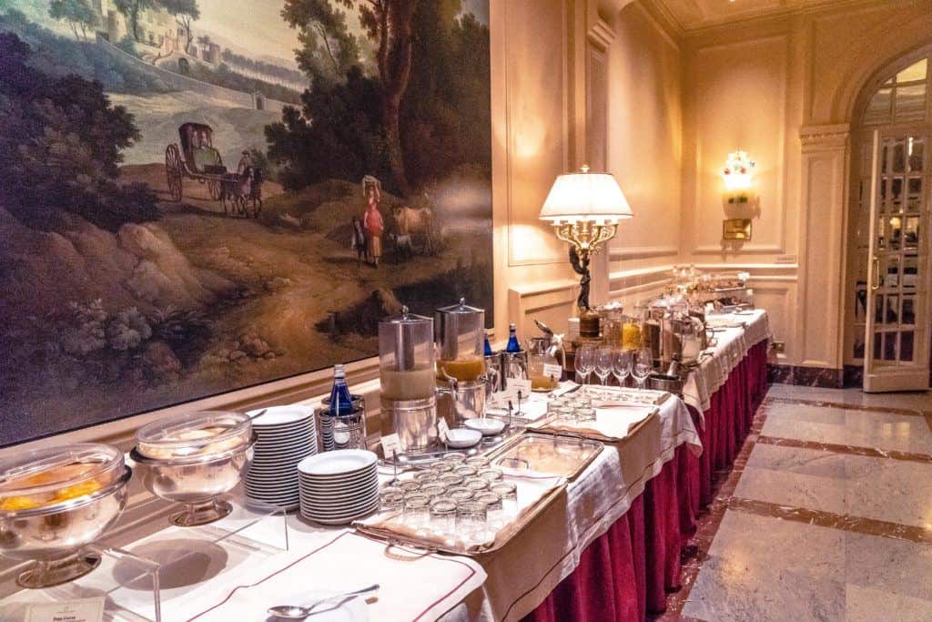 Grand Hotel Sitea Review, Turin (Torino), Northern Italy Hotel Review: breakfast spread