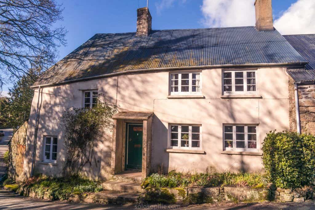 Murchington, a quaint hamlet in Dartmoor National park, Devon, England: cute cottage façade