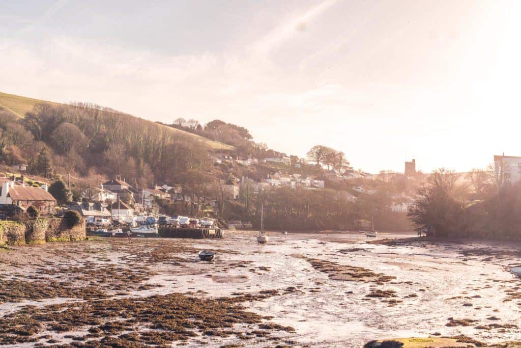 A quick guide to the best things to do in Noss Mayo, a village on the Yealm Estuary, Devon, England: view of village