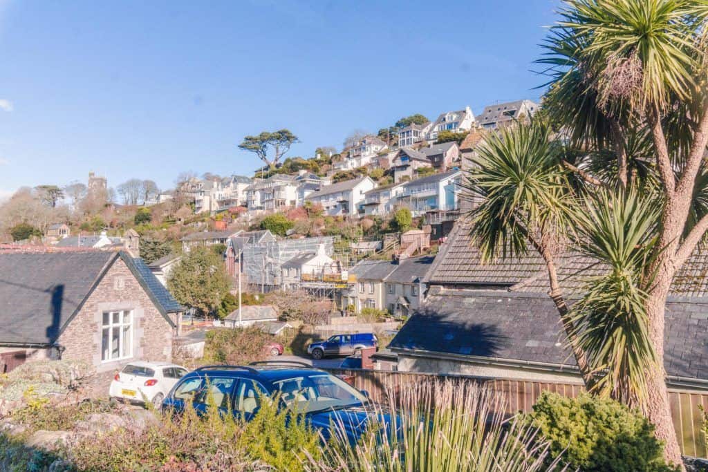 A quick guide to the best things to do in Noss Mayo, a village on the Yealm Estuary, Devon, England:
