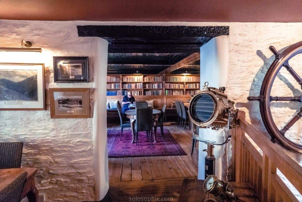 A quick guide to the best things to do in Noss Mayo, a village on the Yealm Estuary, Devon, England: The ship Inn