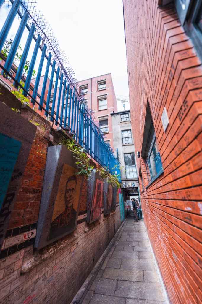 love lane temple bar