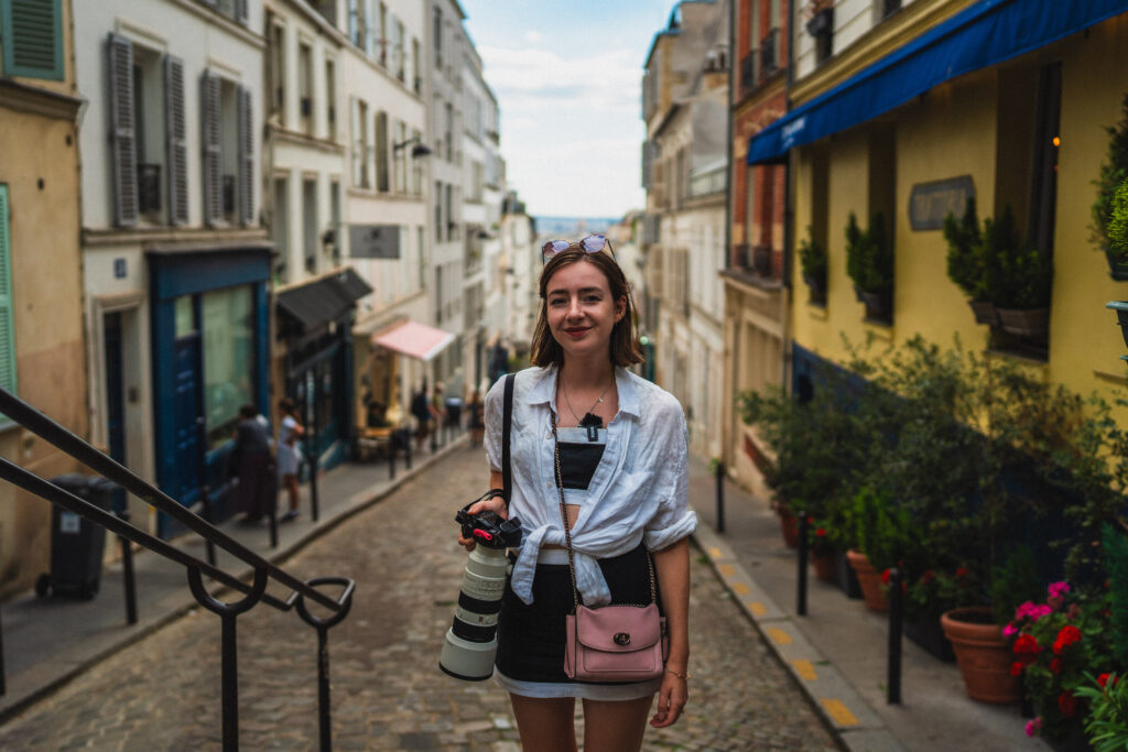 sophie nadeau in montmartre