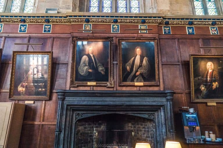 Self-Guided Tour to the Best of Harry Potter in Oxford: here are the very best filming locations in Oxford, England (Christ Church College, Bodleian Library, etc.)