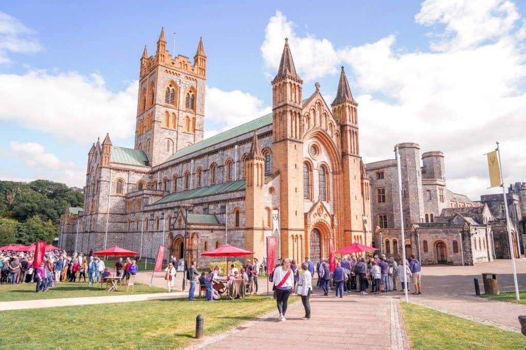 Façade: Behind the Scenes of Antiques Roadshow at Buckfast Abbey