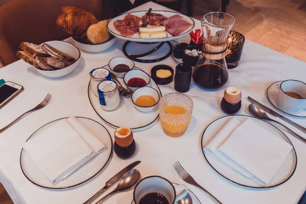 Hotel FRANQ Review: Luxury in the Heart of the historic city of Antwerp, Northern Belgium, Europe. Hotel review of the best place to stay in Anvers/ Antwerpen!