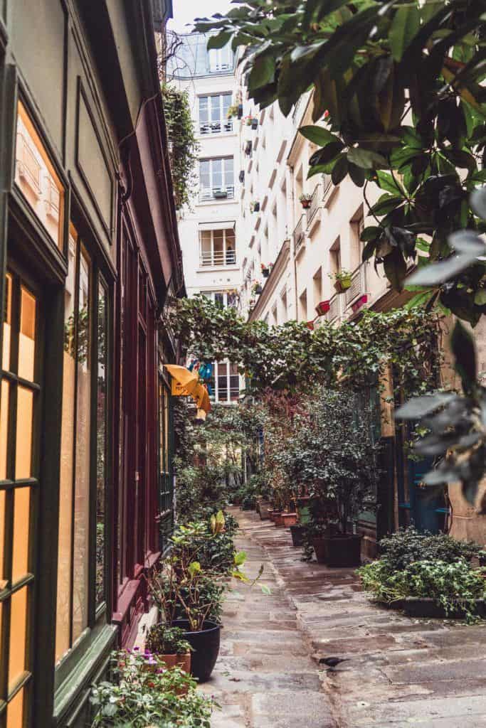 Passage de l'Ancre & Pep's, The Oldest Umbrella Repair Shop in Paris
