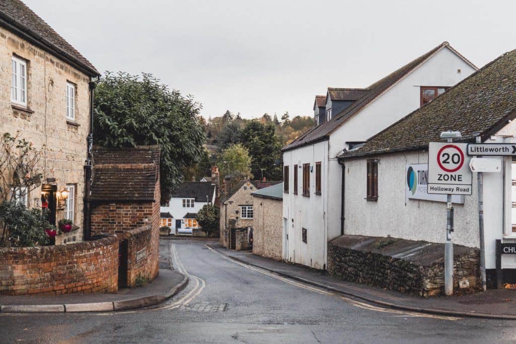 A Guide to the Best Things to do in Wheatley, Oxfordshire. A former lockup, historic windmill, old church, etc. Historical things to do and attractions near Oxford, England