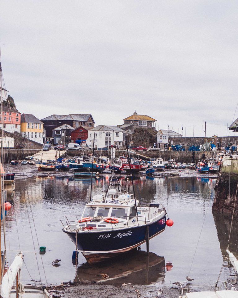 How to Spend a Weekend in Cornwall Itinerary (by a local!) How to spend 48 hours in South West England (Cornish accommodation, activities, and things to do!)