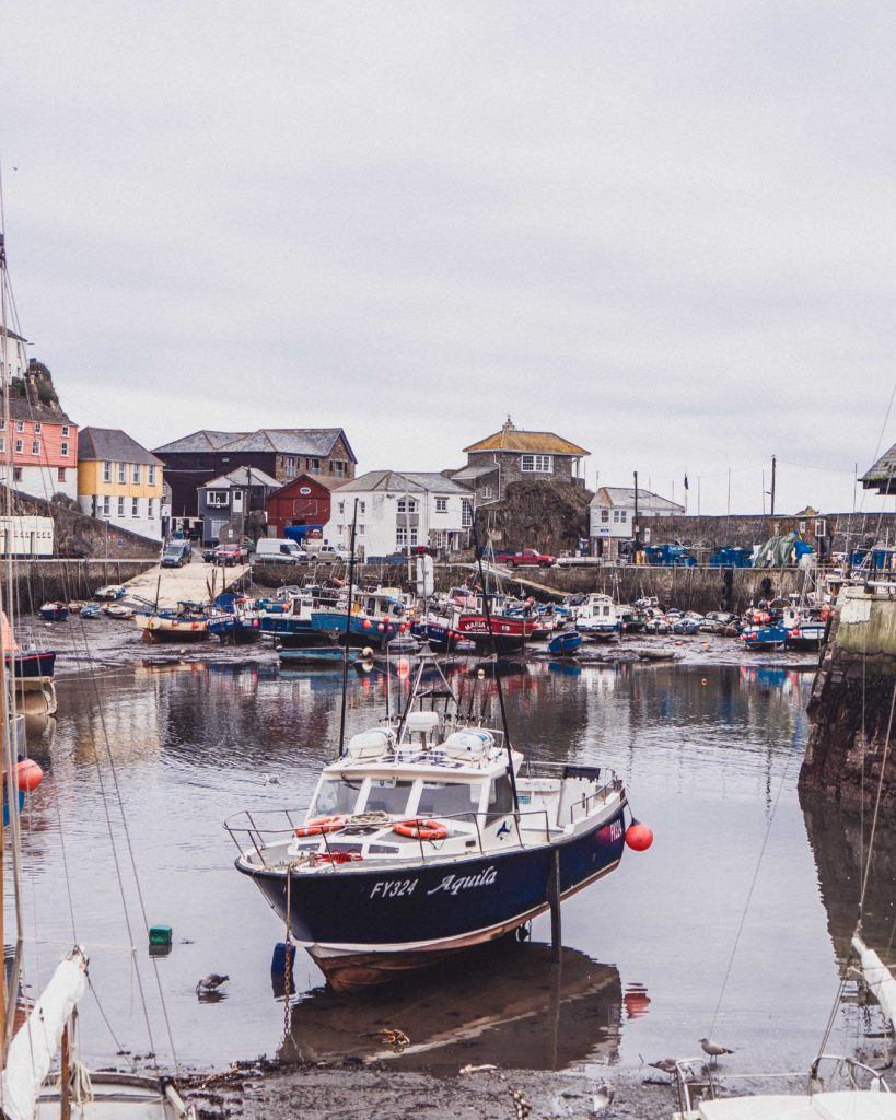 How to Spend a Weekend in Cornwall Itinerary (by a local!) How to spend 48 hours in South West England (Cornish accommodation, activities, and things to do!)