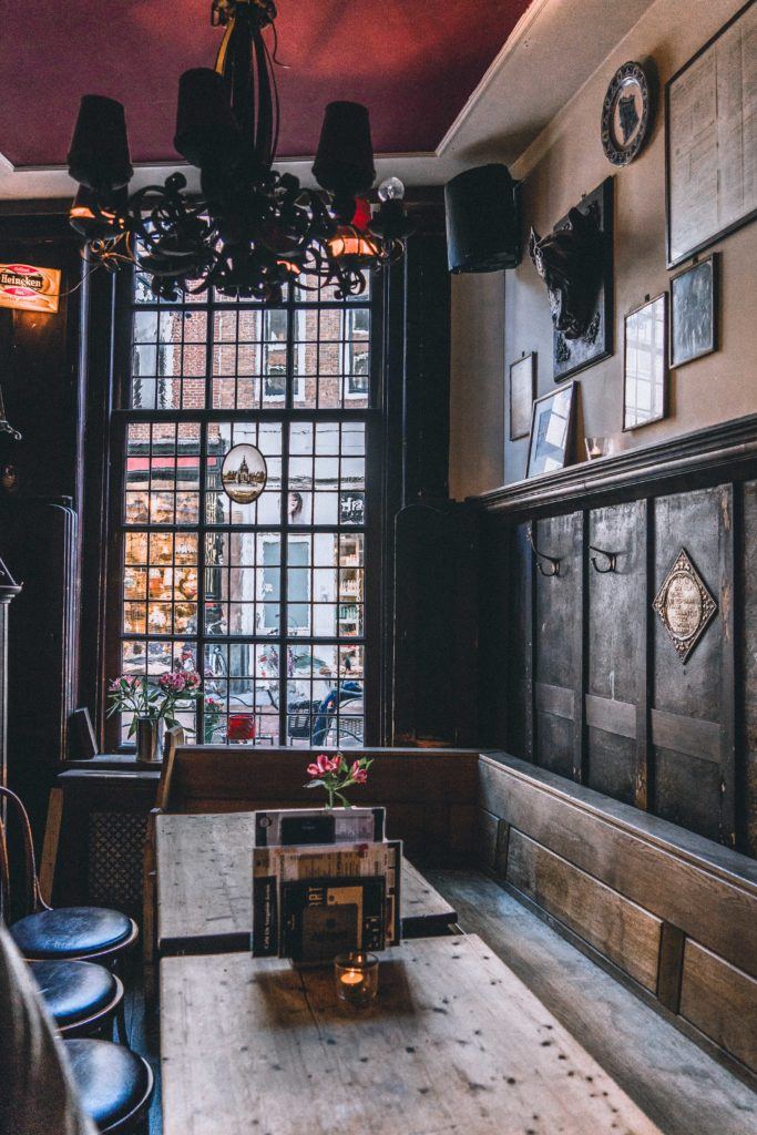 Café De Vergulde Kruik (The Gilded Jar Café) in Leiden, South Holland, the Netherlands. Here's what it's like to visit one of the oldest pubs/ inns/ bars/ cafes in Leiden