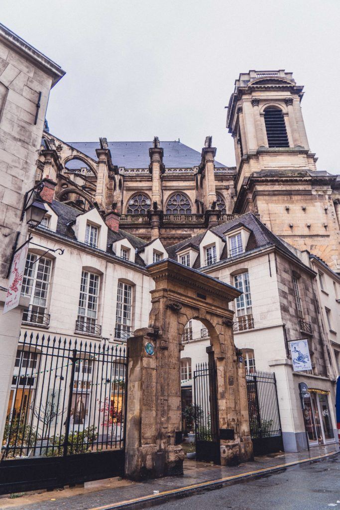 Hôtel de Royaumont: The Mansion Masquerading as a Clothes Shop. Rue du Jour history and locations in the 1st arrondissement of Paris, France (Musee du Barreau, Eglise Saint Eustache)