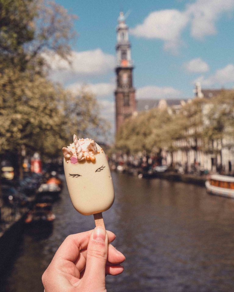 Polaberry: A Visit to the Most Instagrammable Café and one of the prettiest cake shops in Amsterdam, the Netherlands (macarons, unicorn cake pops, chocolate strawberries)