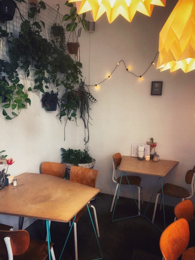 Noen: Where to find the Best Cafe in Mechelen, Belgium