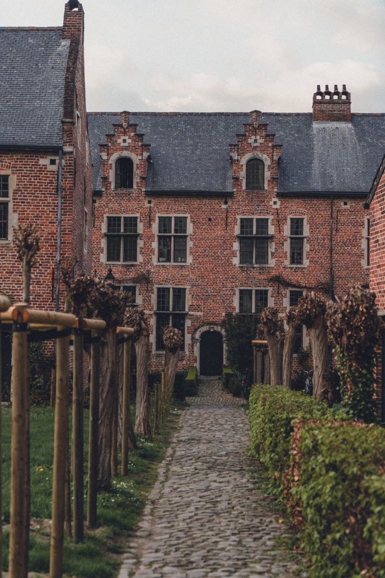 Beguinages of Leuven: Groot & Klein Begijnhof Leuven, Belgium (free beautiful buildings and beguinages in Europe))