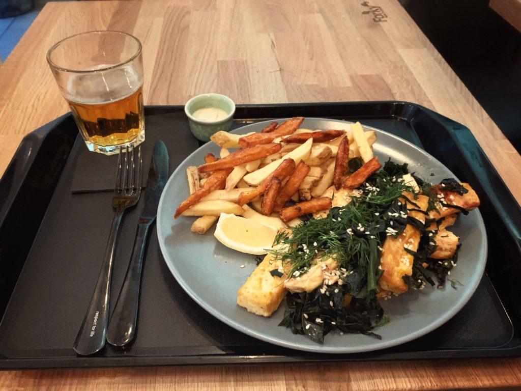 Forky's  Prague vegan fast food dishes