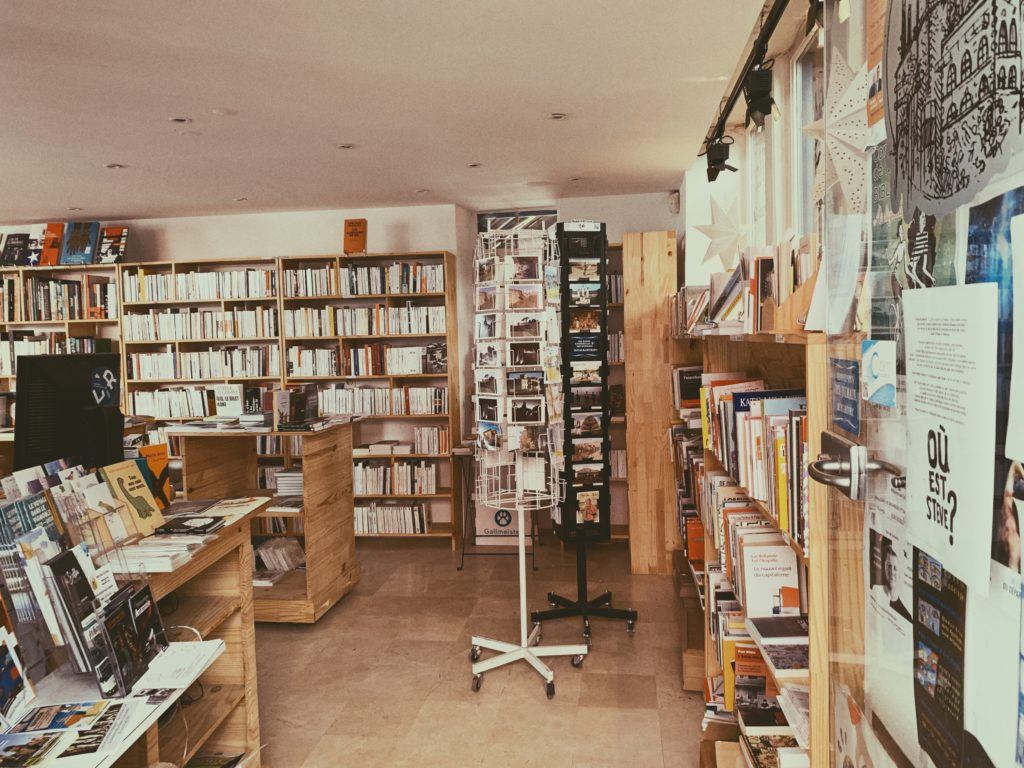 Shop in small boutiques in Clisson, France