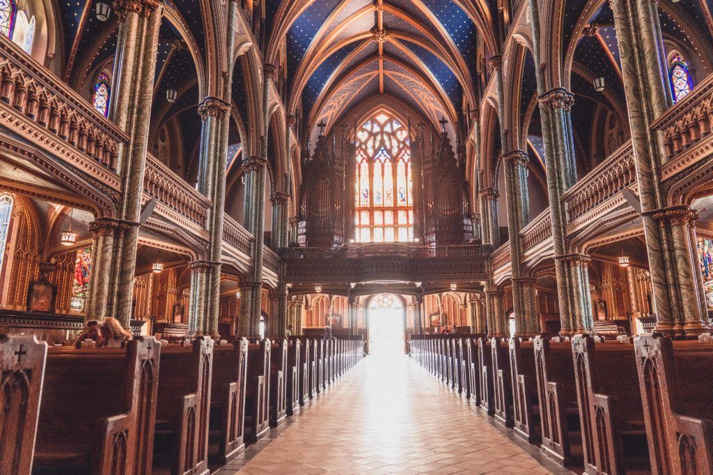 How to Visit the Notre-Dame Cathedral Basilica in Ottawa