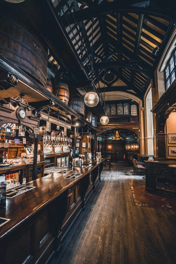 Cittie of Yorke: Enjoy a Pint in an 'Olde' London pub in Holborn, London, England