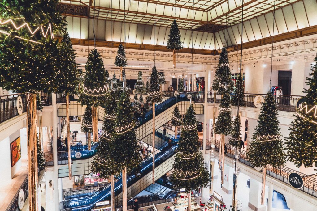 How to See Christmas at Paris Le Bon Marché Rive Gauche in France