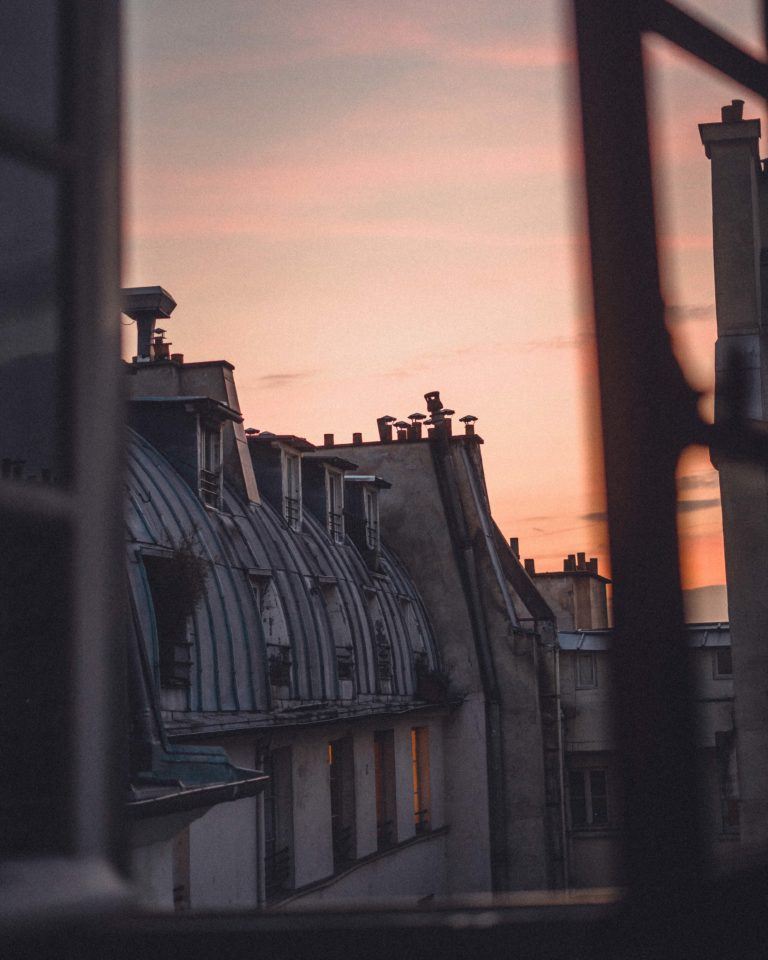 Living in Confinement & Life in Lockdown Paris