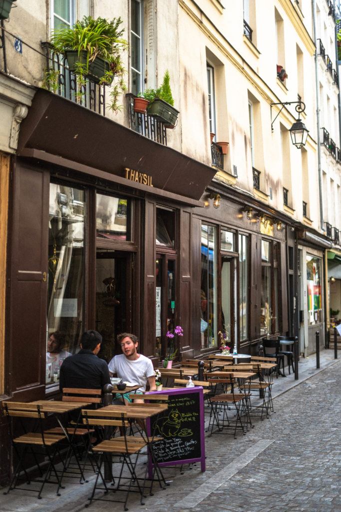 Rue du Nil: A Shopping Street in the 2e Arrondissement, Paris, France
