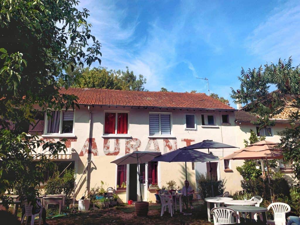  Condé-Sainte-Libiaire/ restaurant ile aux cygnes