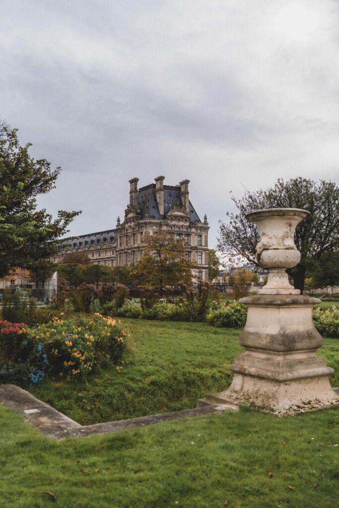 jardin des tuileries view of the louvre