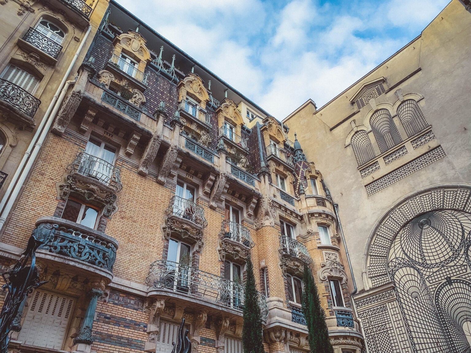 Square Rapp & Avenue Rapp: History of the Lavirotte Building | solosophie